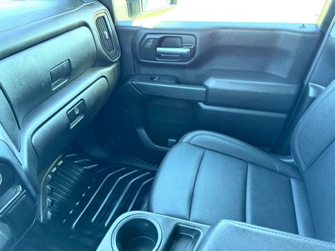 Used 2024 Chevrolet Silverado 3500 W/T image 28