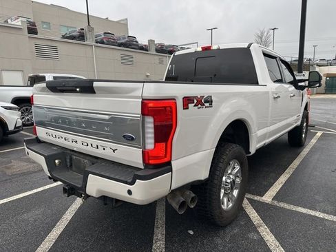 Used 2019 Ford F250 Platinum w/ Platinum Ultimate Package image 4