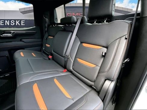 Used 2024 GMC Sierra 1500 AT4 w/ Technology Package image 24