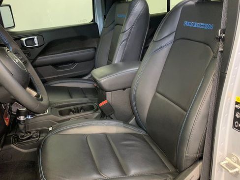 Used 2024 Jeep Wrangler Unlimited Rubicon 4xe AWD/4WD image 17