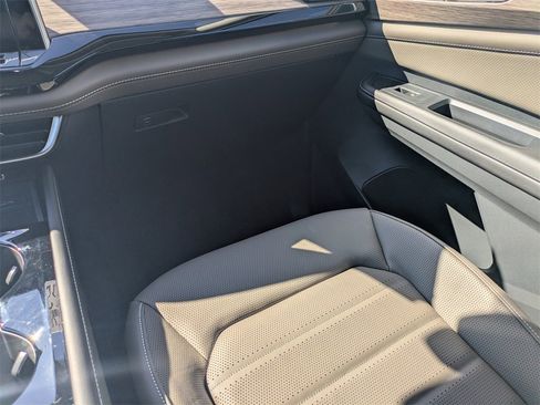 New 2026 Volkswagen Atlas SEL image 17