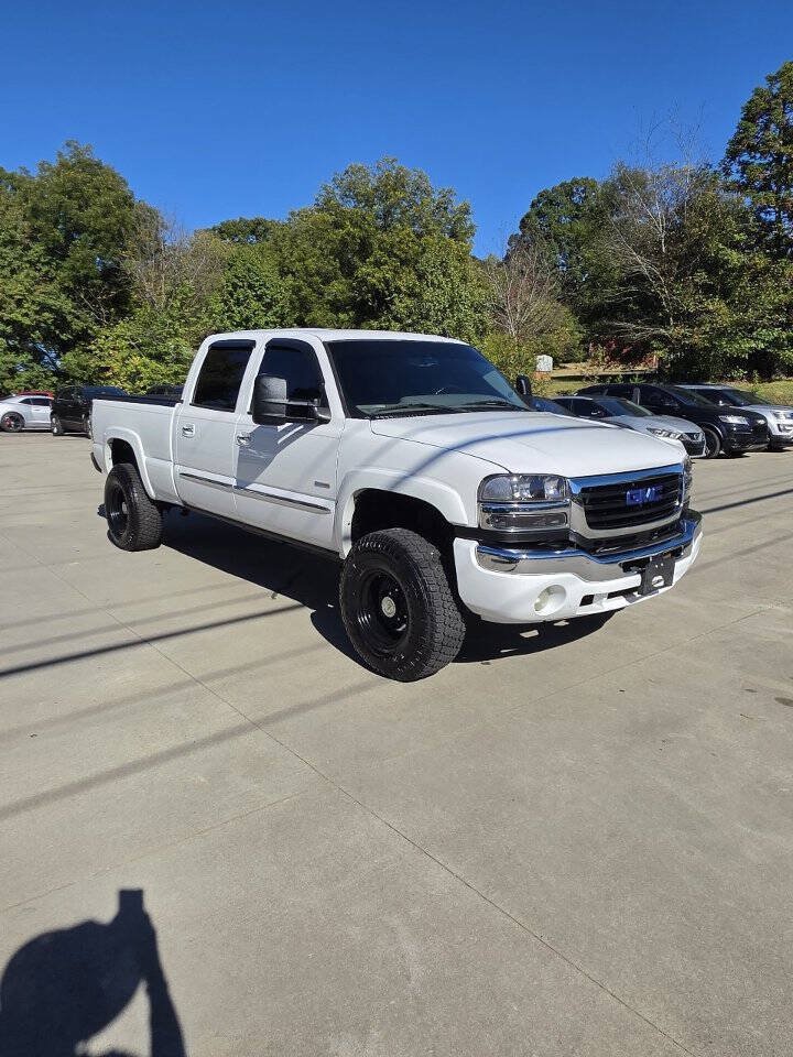 Used 2007 GMC Sierra 2500 SLT w/ Heavy-Duty Power Package AWD/4WD image 8