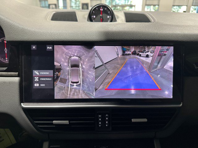 Used 2021 Porsche Cayenne AWD/4WD image 63