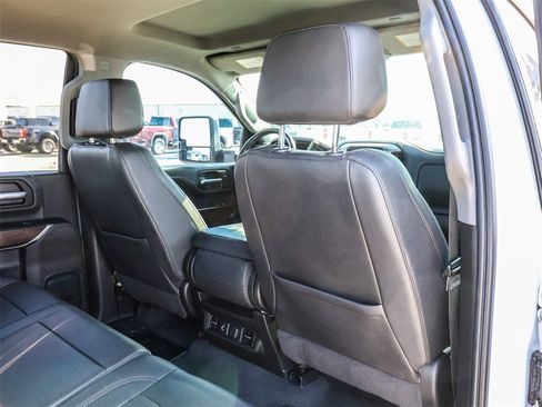 Used 2021 GMC Sierra 2500 SLT image 19