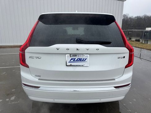 Certified 2023 Volvo XC90 B5 Plus w/ Protection Package Premier image 18