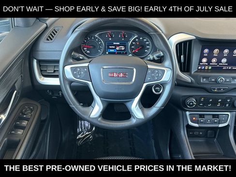 Used 2024 GMC Terrain SLE FWD image 17