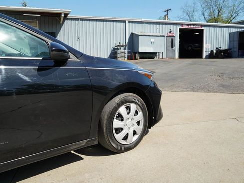 Used 2024 Kia Forte LX image 12