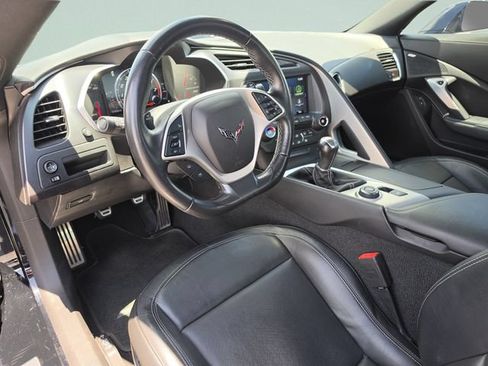 Used 2019 Chevrolet Corvette Stingray Coupe w/ 1LT RWD image 22