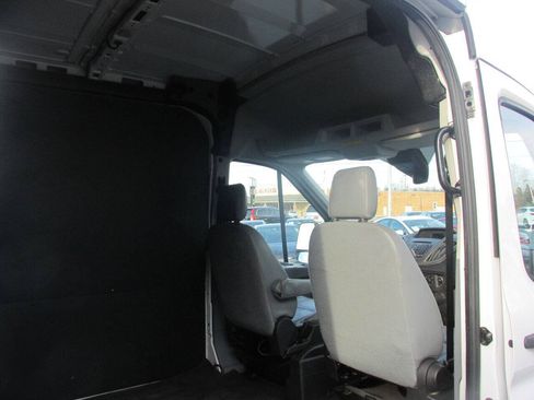Used 2018 Ford Transit 250 148 Medium Roof RWD image 20