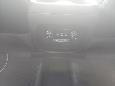 Used 2025 Chevrolet Traverse Z71 w/ Enhanced Driving Package AWD/4WD image 19