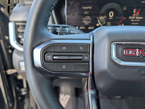 Used 2025 GMC Terrain Elevation image 23