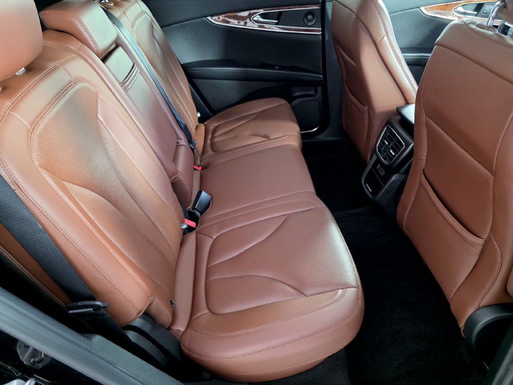 Used 2019 Lincoln Nautilus Reserve AWD/4WD image 26