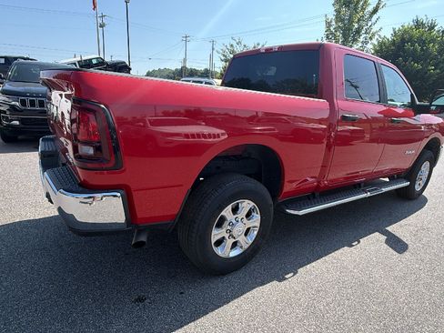 Used 2026 RAM 2500 Big Horn AWD/4WD image 8