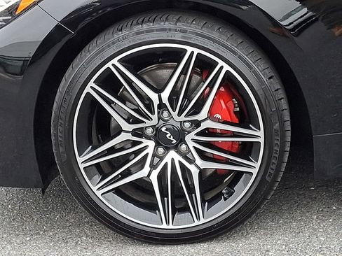 Used 2023 Kia Stinger GT2 image 8