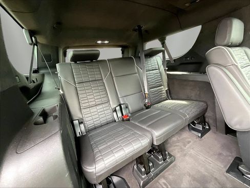 Used 2023 Cadillac Escalade ESV V w/ LPO, ONYX Package AWD/4WD image 22