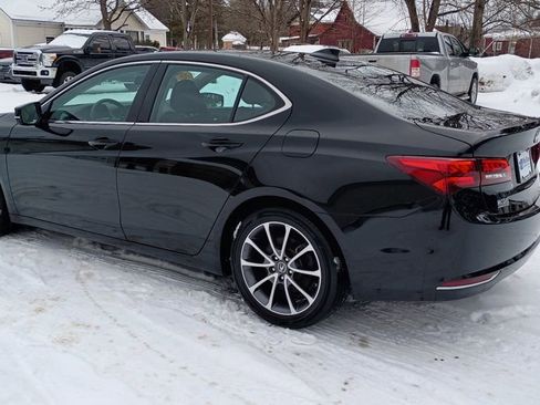 Used 2017 Acura TLX V6 image 3