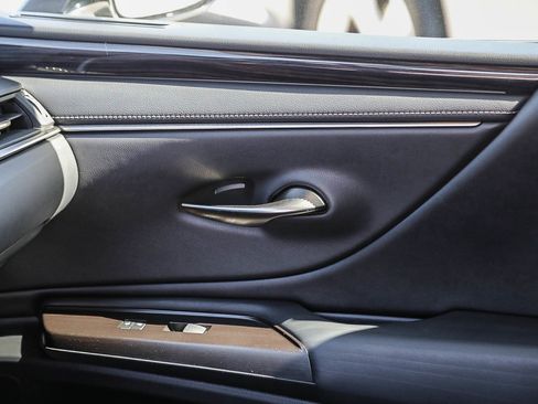 Used 2019 Lexus ES 350 w/ Accessory Package 2 FWD image 21