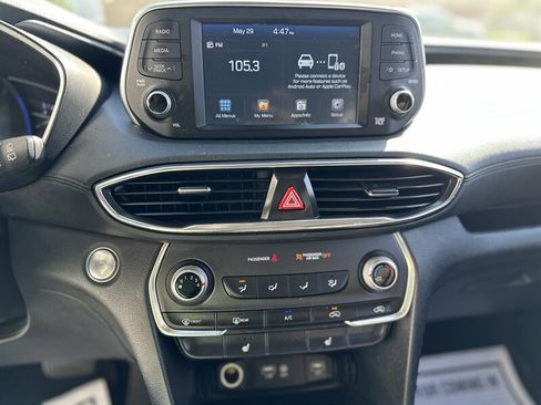 Used 2019 Hyundai Santa Fe SEL FWD image 16