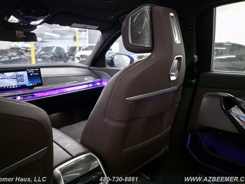 Used 2024 BMW 740i xDrive w/ Executive Package AWD/4WD image 17