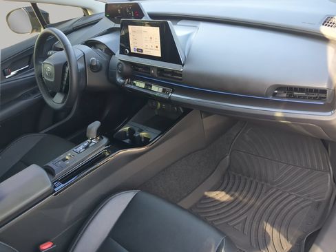 Used 2026 Toyota Prius FWD image 48