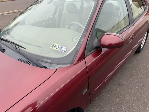 Used 2004 Ford Taurus SEL image 4