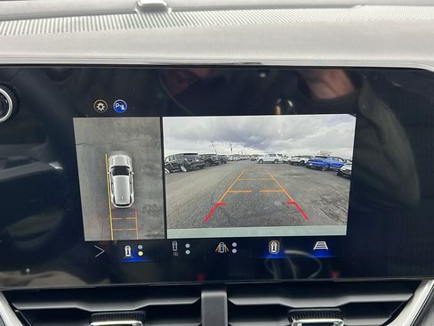 New 2026 Chevrolet Equinox LT w/ Safety and Technology Package AWD/4WD image 23