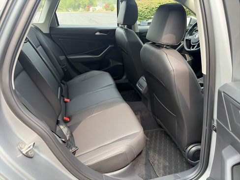 Used 2020 Volkswagen Jetta SEL FWD image 25