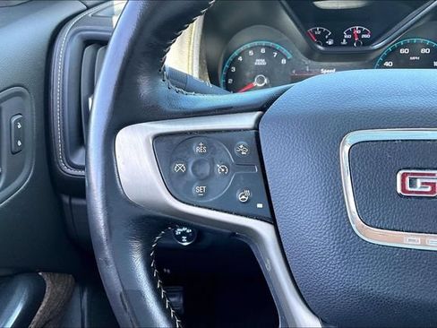 Used 2022 GMC Canyon Denali w/ Denali Black Edition Package AWD/4WD image 12