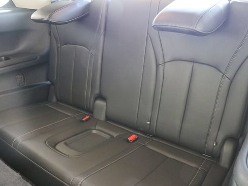 Certified 2025 INFINITI QX60 Luxe w/ Vision Package AWD/4WD image 37