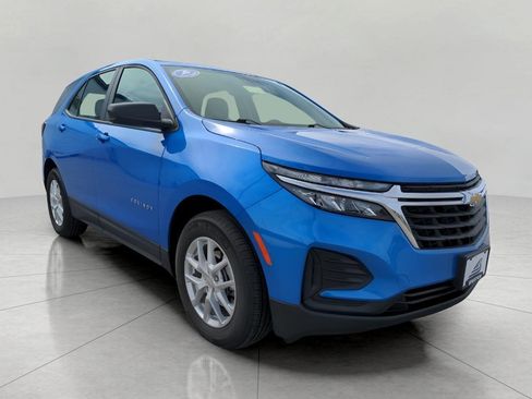 Used 2024 Chevrolet Equinox LS FWD image 28