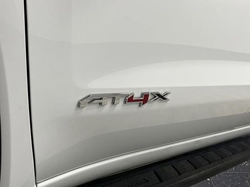 Used 2022 GMC Sierra 1500 AT4X image 43