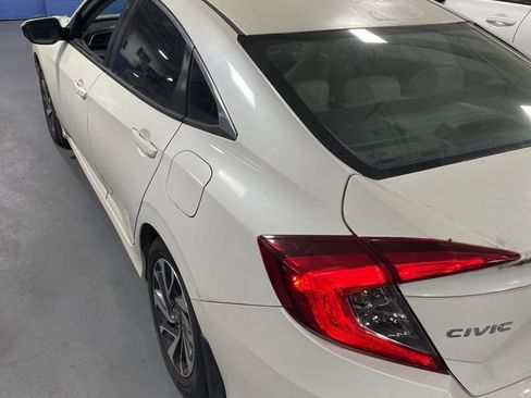 Used 2016 Honda Civic EX image 4
