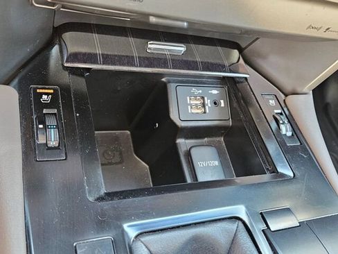 Used 2021 Lexus GX 460 Premium image 25