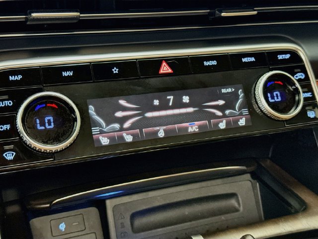 Used 2022 Genesis GV80 3.5T w/ Advanced Package 06 AWD/4WD image 16