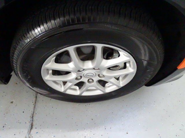Certified 2026 Chrysler Pacifica Select FWD image 28