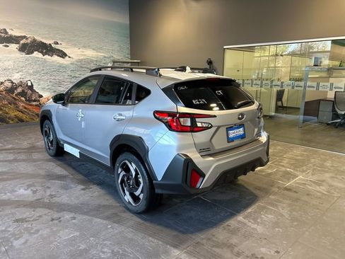 Used 2026 Subaru Crosstrek 2.5i Limited AWD/4WD image 4