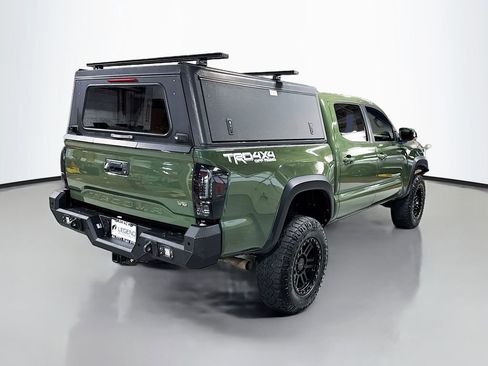 Used 2021 Toyota Tacoma TRD Off-Road w/ TRD Premium Off Road Package AWD/4WD image 7