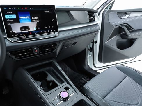 New 2026 Volkswagen Tiguan SE image 23