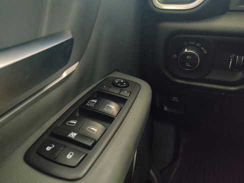 Used 2020 RAM 1500 Big Horn RWD image 27