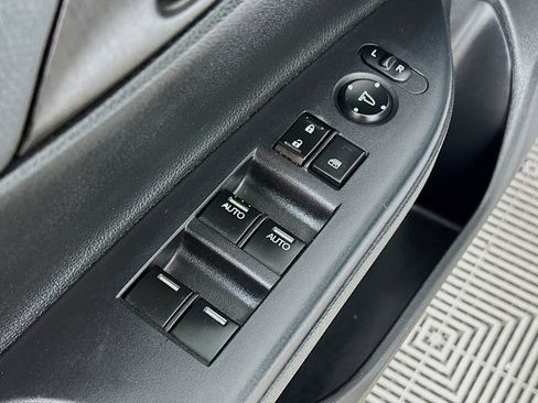 Used 2015 Honda Accord EX-L image 17