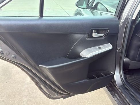 Used 2014 Toyota Camry SE FWD image 17