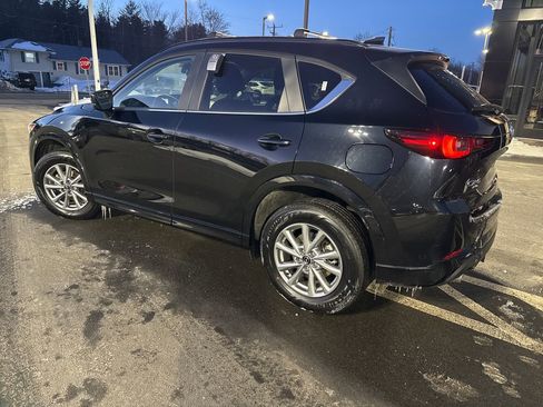 Used 2024 MAZDA CX-5 AWD 2.5 S w/ Preferred Package image 3