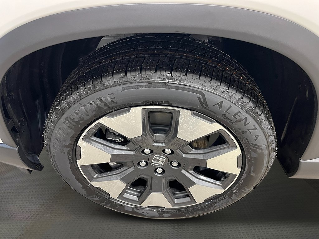 New 2026 Honda Pilot Touring image 11