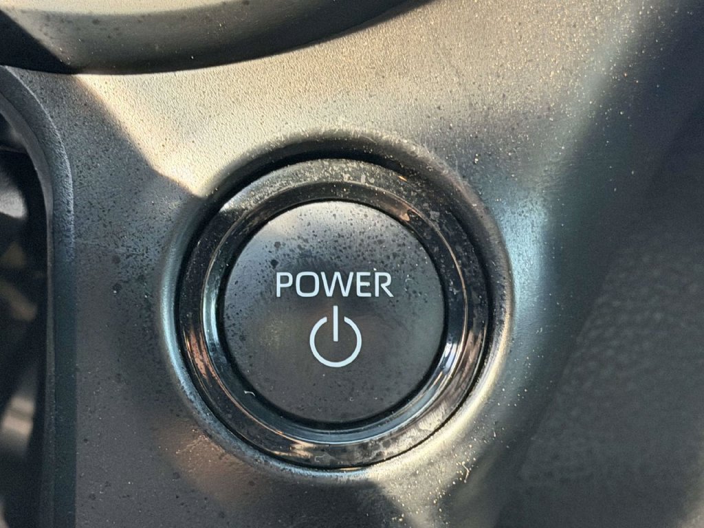 Used 2026 Toyota Sienna XSE AWD/4WD image 25