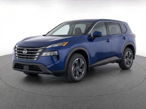 Used 2025 Nissan Rogue SV FWD image 1