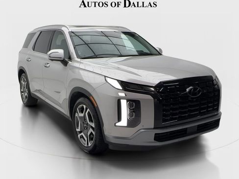 Used 2025 Hyundai Palisade Limited FWD image 2