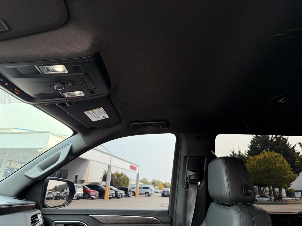 Used 2021 Chevrolet Tahoe Z71 AWD/4WD image 17