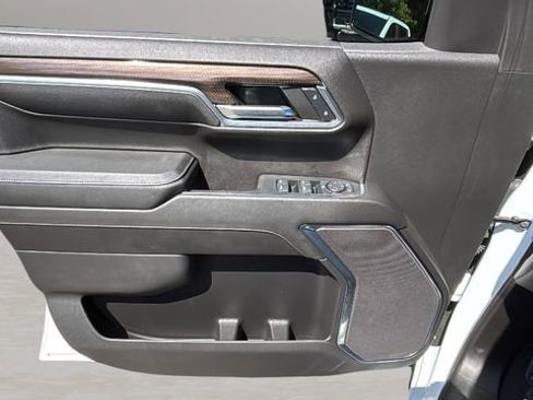 Used 2024 Chevrolet Silverado 1500 LT Trail Boss w/ Protection Package image 17