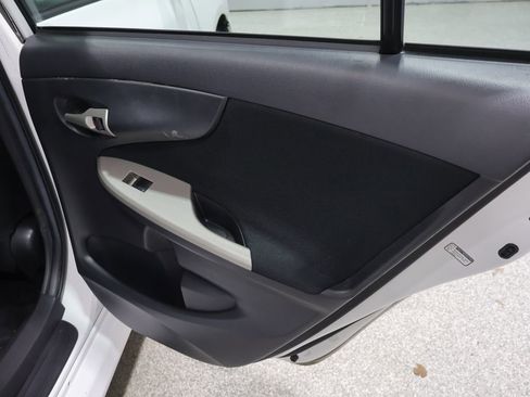 Used 2012 Toyota Corolla S FWD image 20