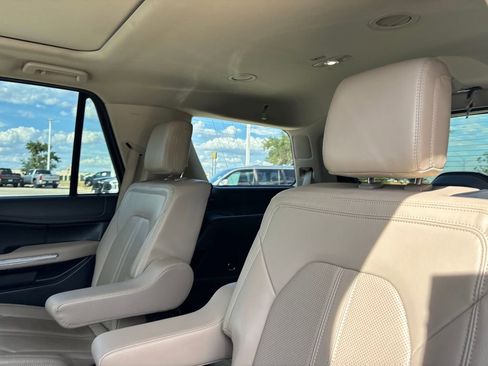 Used 2024 Ford Expedition Limited image 33